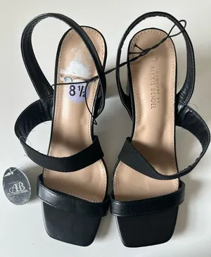 Black‎ Women's heels Sandals Black Size 8.5 thumbnail 1