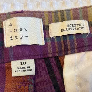 a new day Size 10 Purple Tan Plaid Women's Shorts thumbnail 2