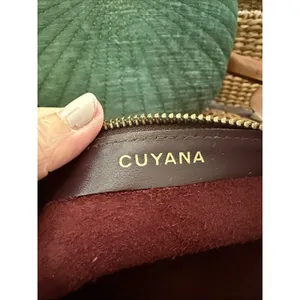 Cuyana Oxblood Leather Top Zip Classic Accessories Pouch Clutch Bag thumbnail 6