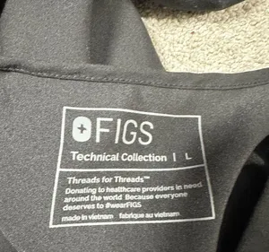 Figs Women’s Casma Three-Pocket Scrub Top Shortsleeve in Black Size L thumbnail 9