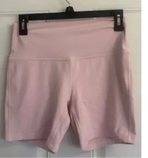 Size 8 Lululemon Solid Pink Organza 6" High Rise Align Yoga Short thumbnail 1