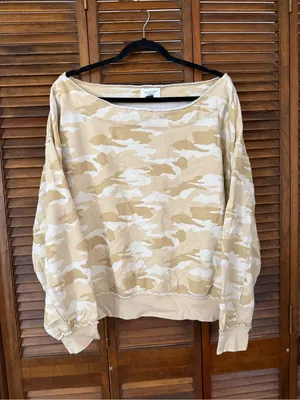 American Eagle Camo Off-Shoulder sweater thumbnail 2