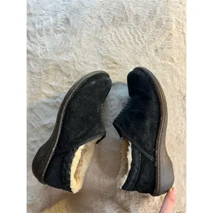UGG Australia Unisex Black Sheepskin Slip-On Loafers Casual Shoes thumbnail 8