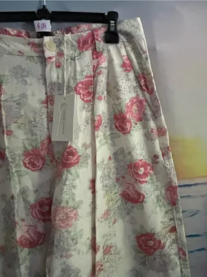 Madison Hotel Women’s Floral Wide Leg Pink Rose Print Pants MD NWT thumbnail 3