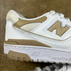 New Balance 550 in White Incense Size: 10 (w), 8.5 (m) thumbnail 5