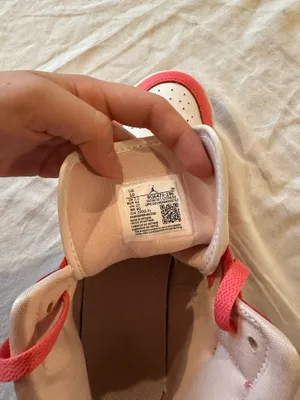 Nike Air Jordan Women’s Strawberries Cream thumbnail 7