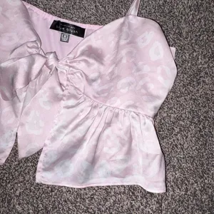 Blue Blush pink satin top with white leopard print, size S thumbnail 6