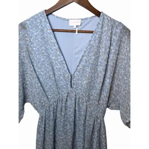 Entro Blue Maxi Dress Sz M V-Neck Keyhole Bust Flutter Kimono Sleeves thumbnail 2