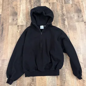 Aritzia zip up black jacket   thumbnail 1