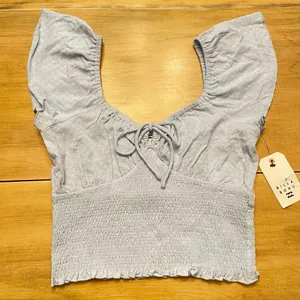NWT Billabong Secret Spot Smocked Ruffle Sleeve Top Shirt Size Large Blue thumbnail 2
