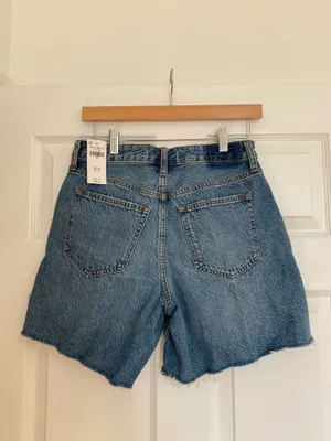 Abercrombie The Loose High Rise Curve Love Shorts thumbnail 2