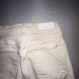RE/DONE • 90s High Rise Ankle Crop Jeans Vintage White Denim Sz 25 thumbnail 6