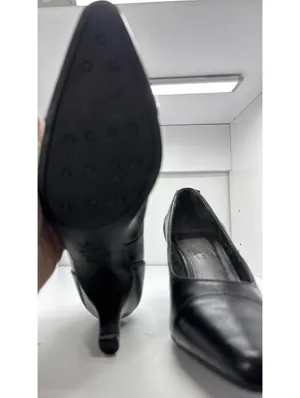 LifeStride Classic Black Kitten Heel Pumps thumbnail 3