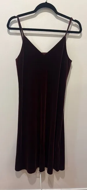 Uniqlo Velvet Slip Dress Burgundy Mini Spaghetti Strap Size S‎ thumbnail 1