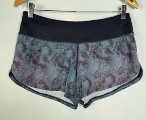 Vuori‎ Women’s Omni Performance Shorts Size Small thumbnail 1
