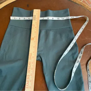 SET Active Sculptflex‎ Seamless Leggings in Green size Medium gym athletic thumbnail 4