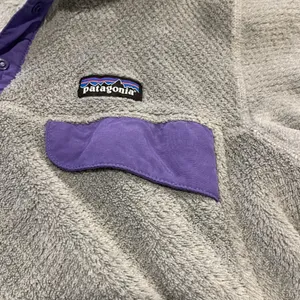 Patagonia Re-Tool Snap-T Pullover Women M Grey Purple‎ Fleece Gorpcore Polartec thumbnail 5