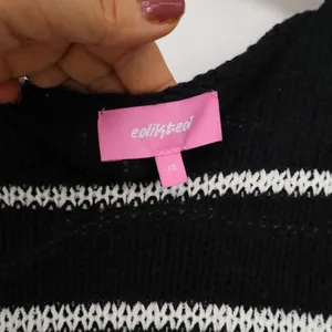 Edikted Sweater Womens XS Cropped Striped Black White Bell Sleeve Excellent thumbnail 2