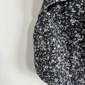 Lululemon Speed Short 4-way Stretch 2 1/2" Daisy Dust Alpine White Black 8 thumbnail 9