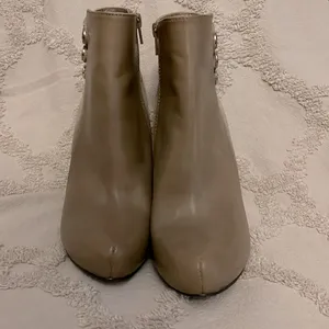 Guess leather and suede ankle boots thumbnail 3