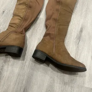 FashioNova Brown over the knee boots thumbnail 4