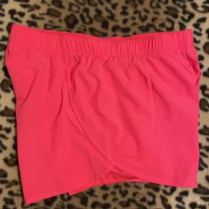 NEW BALANCE Shorts 2 in 1 Running Walking Yoga 3” Shorts Women’s Size S GUC thumbnail 8