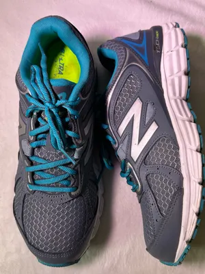New Balance Gray and Teal Athletic Sneakers thumbnail 5