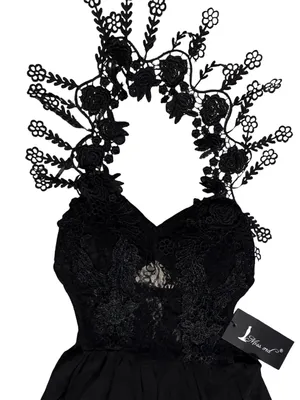 Floral Lace Halter Maxi Dress - Black thumbnail 2