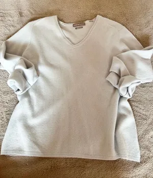 Valerie Seperates Pale Blue Cashmere V-Neck Sweater thumbnail 1