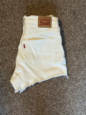Levi’s Shorts thumbnail 2