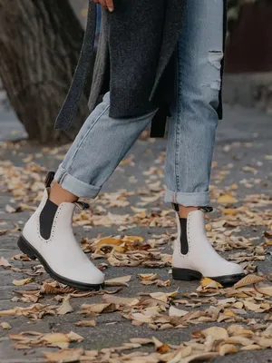 Blundstone • 2156 Women's High Top Chelsea Boots in Pearl cream leather pull on thumbnail 15