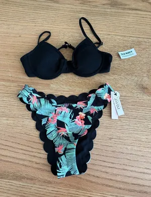 Victoria's Secret Old Navy Women's Black Bikini Top with Floral Scallop Bikini Bottom thumbnail 1