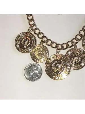 Gold Tone Lion Coin Medallion Chain Necklace thumbnail 3