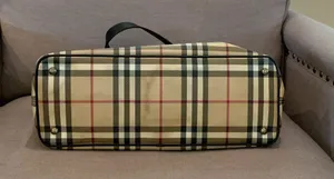 Burberry Tote thumbnail 4