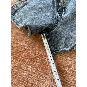 Forever 21 Plus Size 16 Denim Shorts Gray Acid Wash Beaded Aztec Sides Raw Hem thumbnail 6