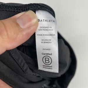Athleta Shorts Womens‎ 6 Black Bermuda Nylon Spandex Pockets Elastic Waist thumbnail 10