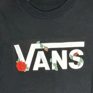 Vans Cropped Black T-Shirt thumbnail 2
