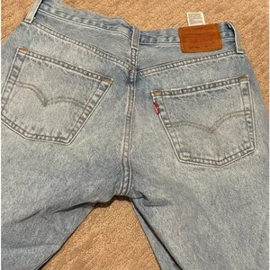 Levi's 501 Jeans thumbnail 2