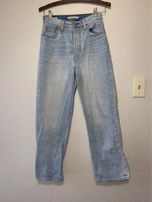 Levi’s Ribcage Straight Ankle Button Fly Jeans Size 26 thumbnail 4