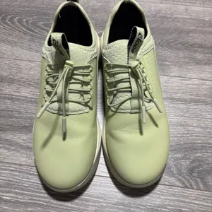 Clove Classic Sage Green Water Resistant Nursing Sneakers Unisex W10/M8.5 thumbnail 8