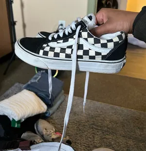 Checkered Vans Sneakers Old Skool thumbnail 1