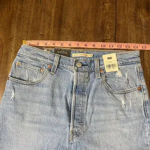 Levi’s Ribcage Straight Ankle Jeans thumbnail 7