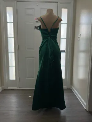 Wedding dress thumbnail 9