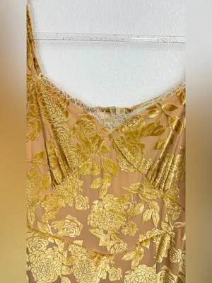 RIHOAS NWT Mustard/Gold Lace detail Floral Velvet Overlay Mesh Midi Dress Size M thumbnail 4