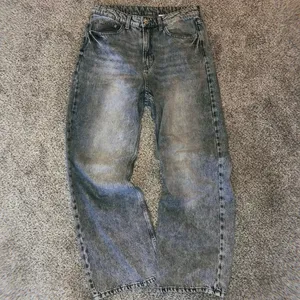 H&M Grey Denim Straight Leg Jeans thumbnail 2