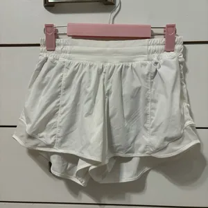 Lululemon Hotty Hot Short Long 4" White thumbnail 3
