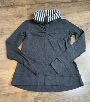 Lululemon In A‎ Cinch Long Sleeve Heathered Reversible mock neck sweatshirt sz 6 thumbnail 1