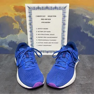 New Balance 520v8 Women's Blue Sneakers Size 9.5B thumbnail 2