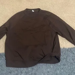 Old Navy Sweatshirt thumbnail 1