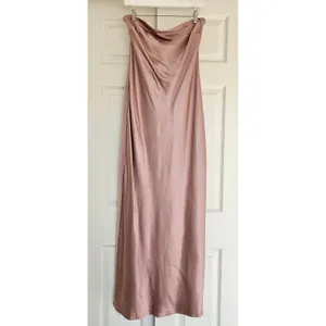 MORE TO COME | NWT Emma Strapless Maxi Dress‎ in Blush Satin XL thumbnail 4